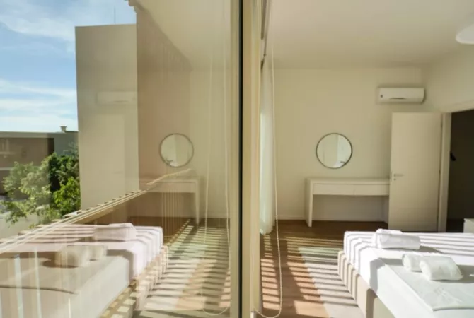 Shtepi ne shitje Vila Luksoze ne Himare, 2+1, Mobilimi E mobiluar, Pagesa 1,300,000  Euro.