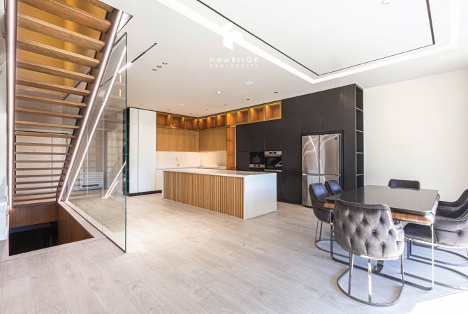 Shtepi ne shitje Vila Luksoze ne Tirane, 4+1, Mobilimi E mobiluar, Pagesa 1,550,000  Euro.