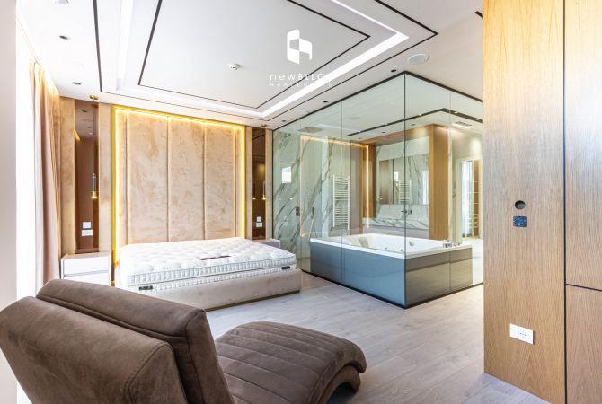 Shtepi ne shitje Vila Luksoze ne Tirane, 4+1, Mobilimi E mobiluar, Pagesa 1,550,000  Euro.