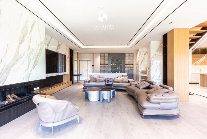 Shtepi ne shitje Vila Luksoze ne Tirane, 4+1, Mobilimi E mobiluar, Pagesa 1,550,000  Euro.