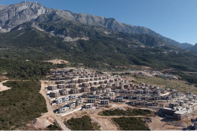 Shtepi ne shitje Vila Luksoze ne Himare, 3+1, Mobilimi Bosh, pa mobiluar, Pagesa 928,000  Euro.