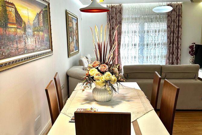 Shtepi ne shitje Apartament ne Tirane, 2+1, Mobilimi E mobiluar, Pagesa 225,000  Euro.