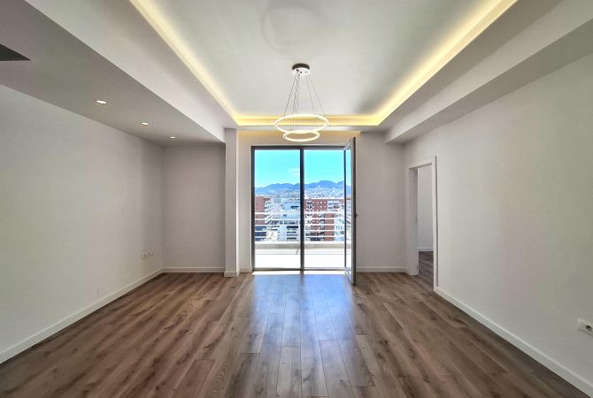 Shtepi ne shitje Apartament ne Tirane, 2+1, Mobilimi Bosh, pa mobiluar, Pagesa 237,000  Euro.
