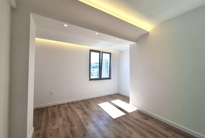 Shtepi ne shitje Apartament ne Tirane, 2+1, Mobilimi Bosh, pa mobiluar, Pagesa 237,000  Euro.