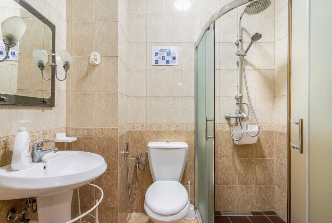 Shtepi me qera Apartament ne Tirane, 2+1, Mobilimi E mobiluar, Pagesa 1,000  Euro.