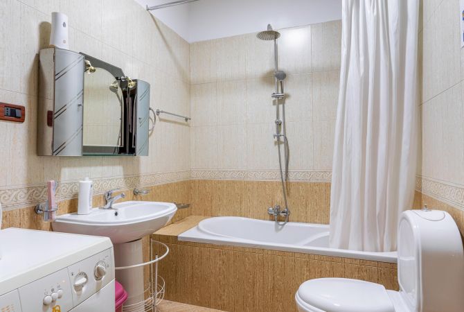 Shtepi me qera Apartament ne Tirane, 2+1, Mobilimi E mobiluar, Pagesa 1,000  Euro.