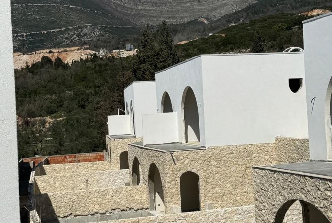 Casa in vendita 3+1 a Himara - 750,000 Euro