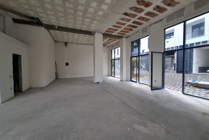 Ambient biznesi me qera 3+1 ne Tirane - 3,700 Euro