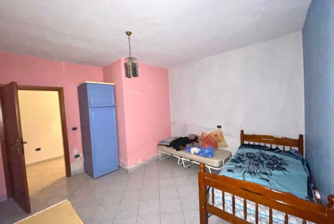 Apartment for sale in Durres 3+1, In Part