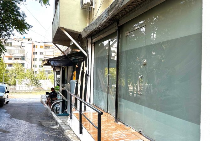 🔵 Jepet me Qira : Dyqan 65m2, Siper Kristal Center - Tek Nest Cafe ( Buze Rruges Dytesore te Autost