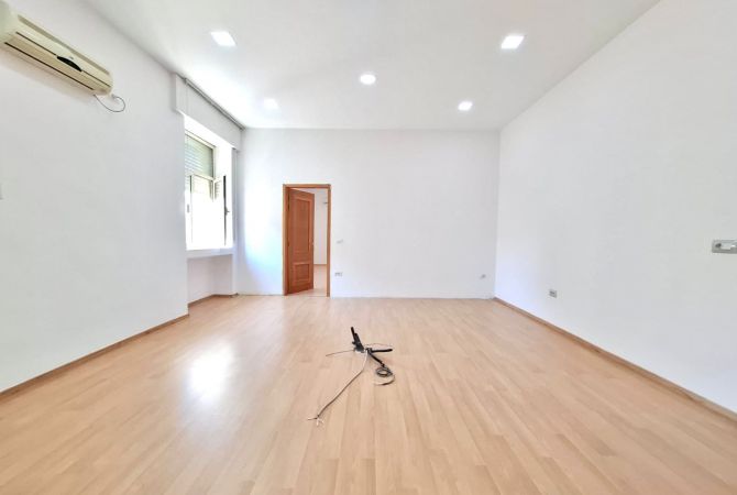 Ambient biznesi me qera 3+1 ne Tirane - 6,000 Euro