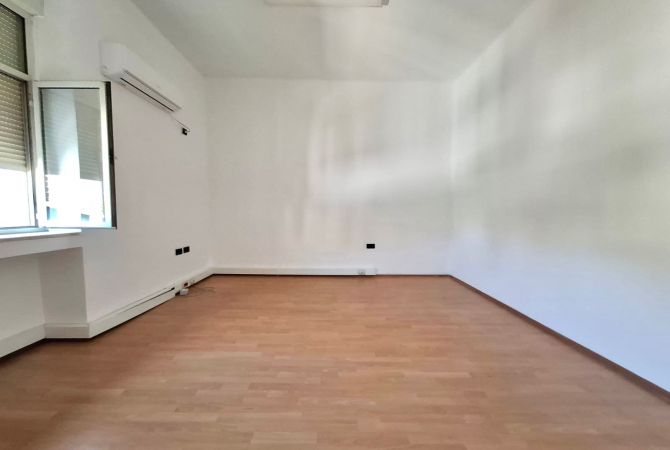 Me Qera: Zyre (280m2) 📍Blloku / Kullat Binjake | 5 Ambiente Pune + Kuzhine & 3wc