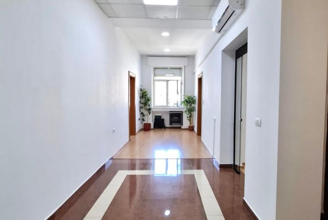 Me Qera: Zyre (280m2) 📍Blloku / Kullat Binjake | 5 Ambiente Pune + Kuzhine & 3wc