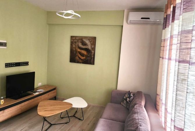 Shtepi me qera 2+1 ne Tirane - 690 Euro