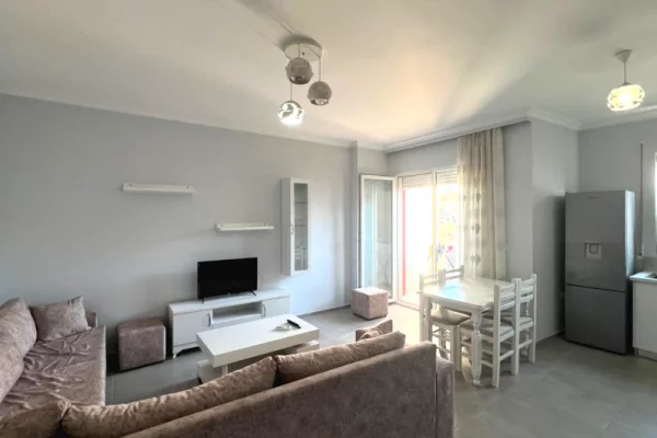 Shtepi me qera 1+1 ne Tirane - 430 Euro