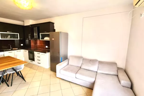 Shtepi me qera 2+1 ne Tirane - 650 Euro