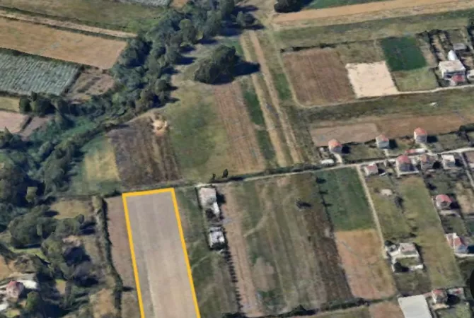 Truall ose Toke  ne Tirane - 175,000 Euro