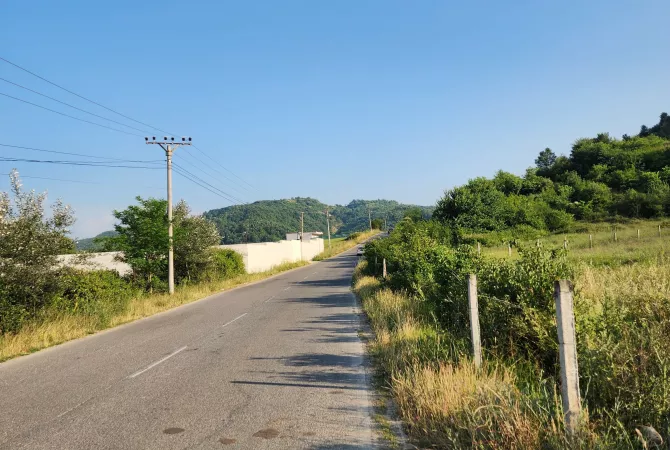 🟤 Shitet Toke 4000m2 Vishnje - Femra 100 📍) 265,000Euro - Vendodhje Strategjike 🟢