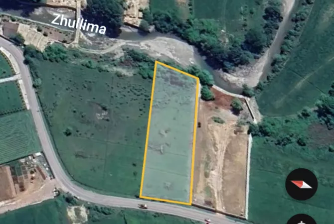 Truall ose Toke  ne Tirane - 265,000 Euro