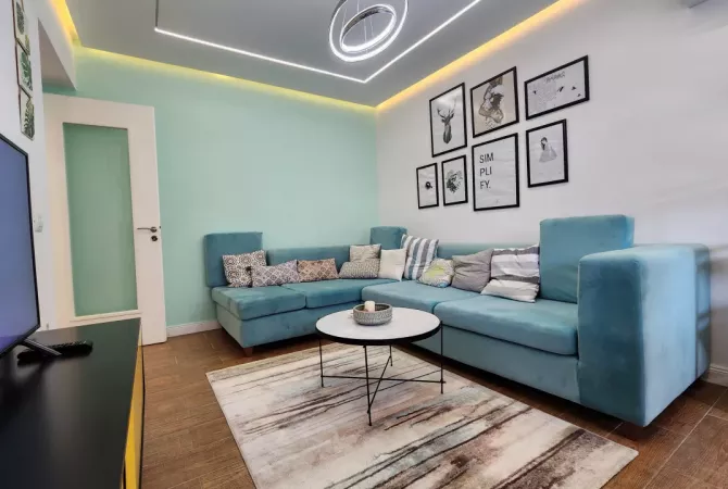 Shtepi me qera Apartament ne Tirane, 1+1, Mobilimi E mobiluar, Pagesa 720  Euro.