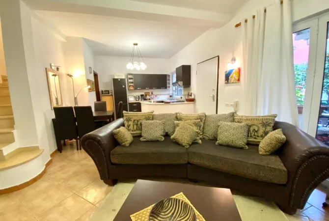 Shtepi me qera 3+1 ne Tirane - 1,000 Euro