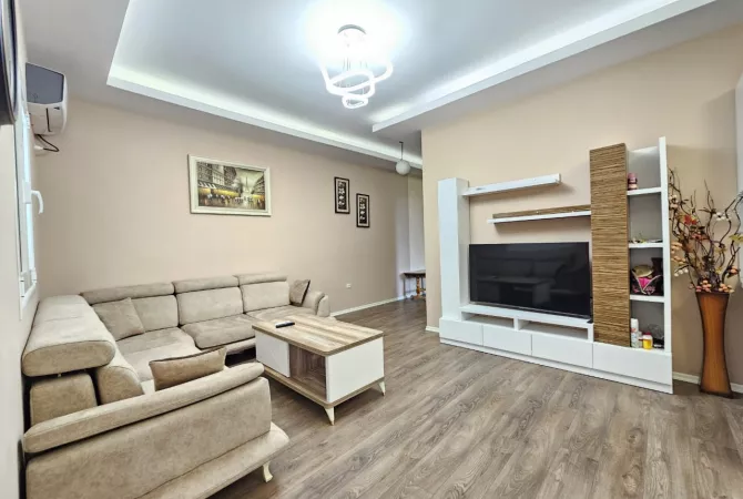 Shtepi me qera 2+1 ne Tirane - 600 Euro