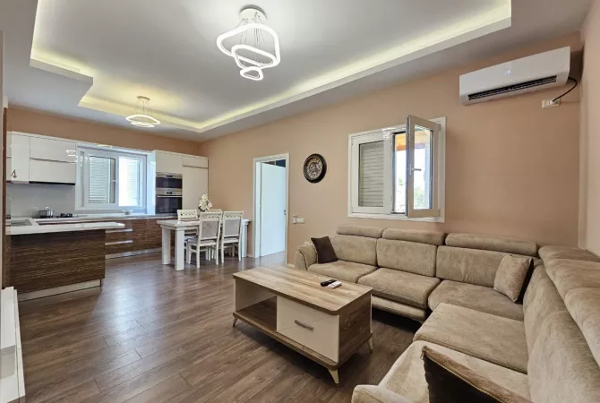 Shtepi me qera 2+1 ne Tirane - 600 Euro