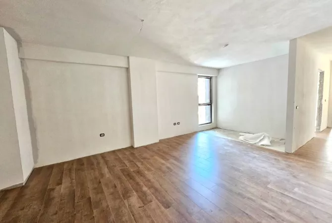 Shtepi ne shitje 2+1 ne Tirane - 132,000 Euro