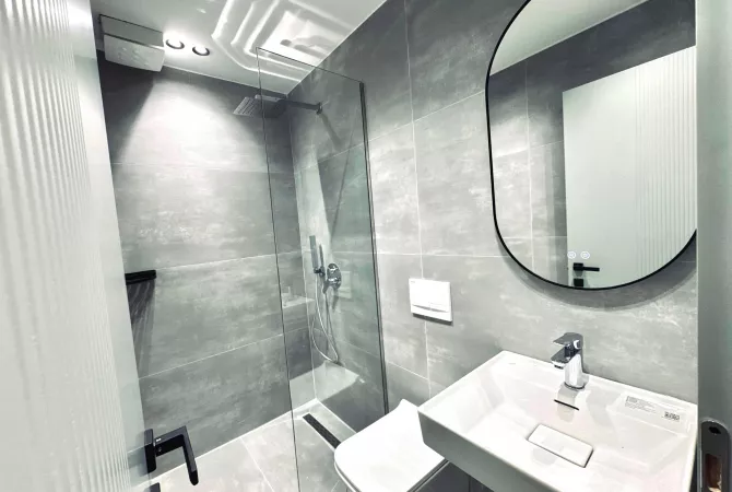 Shtepi ne shitje Apartament ne Tirane, 2+1, Mobilimi E mobiluar, Pagesa 268,000  Euro.