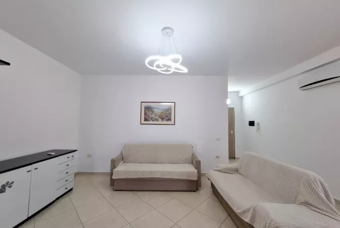 Shtepi me qera 2+1 ne Tirane - 600 Euro