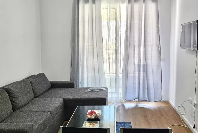 Shtepi ne shitje Apartament ne Tirane, 2+1, Mobilimi Bosh, pa mobiluar, Pagesa 297,000  Euro.