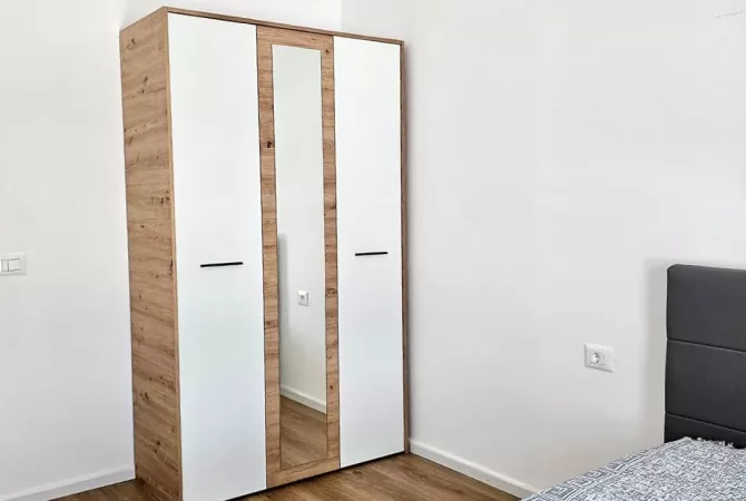 Shtepi ne shitje Apartament ne Tirane, 2+1, Mobilimi Bosh, pa mobiluar, Pagesa 297,000  Euro.