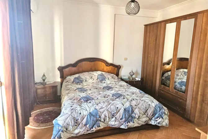 Shtepi me qera 2+1 ne Tirane - 650 Euro