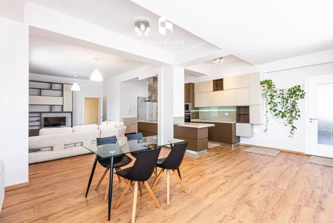 Shtepi me qera 4+1 ne Tirane - 2,850 Euro