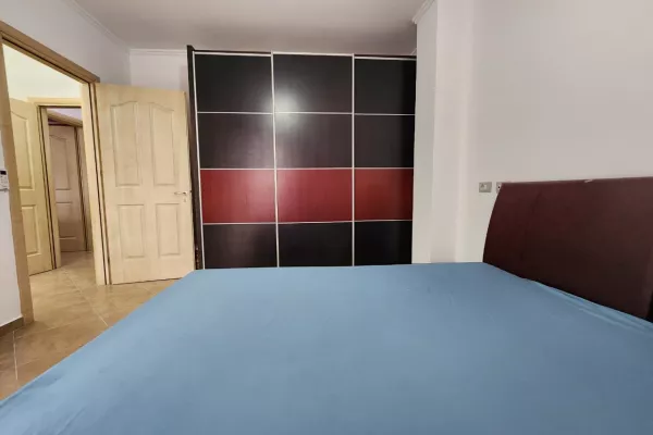 Shtepi me qera Apartament ne Tirane, 2+1, Mobilimi E mobiluar, Pagesa 70,000  Leke.