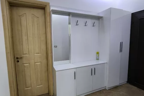 Shtepi me qera Apartament ne Tirane, 2+1, Mobilimi E mobiluar, Pagesa 70,000  Leke.