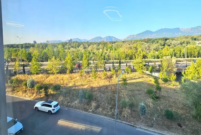Shtepi me qera 1+1 ne Tirane - 1,200 Euro