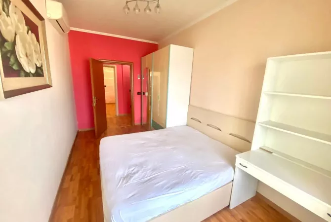Shtepi me qera 3+1 ne Tirane - 700 Euro