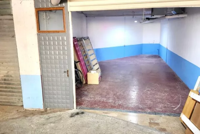 Ambient biznesi me qera 4+1 ne Tirane - 300 Euro