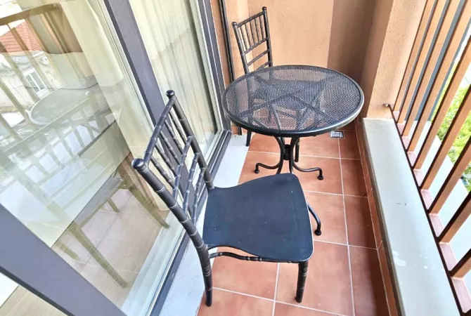 Shtepi me qera 2+1 ne Tirane - 1,100 Euro