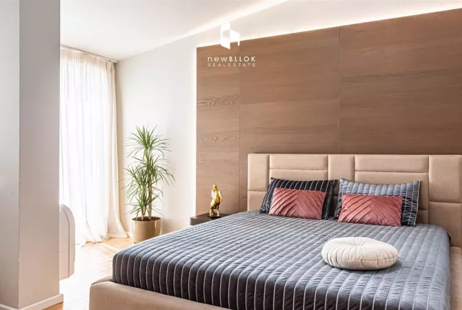 Penthouse (panoramic top floor) for sale in Tirana 3+1, Furnished