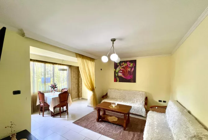 Shtepi me qera 2+1 ne Tirane - 600 Euro