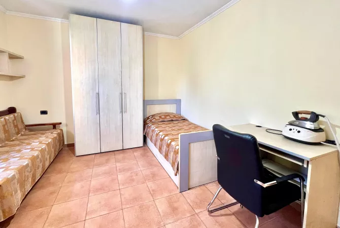Shtepi me qera 2+1 ne Tirane - 600 Euro