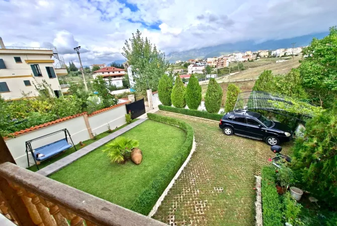 Shtepi me qera 5+1 ne Tirane - 110 Euro