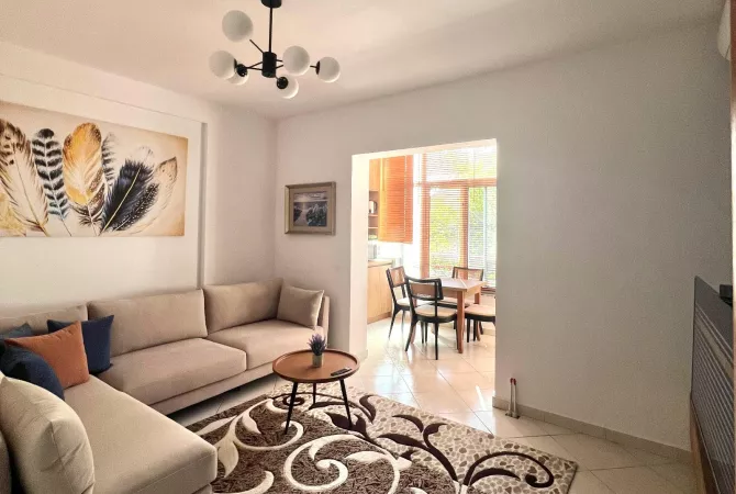Shtepi me qera 1+1 ne Tirane - 575 Euro