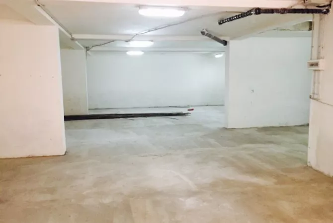 Ambient biznesi ne shitje 4+1 ne Tirane - 150,000 Euro