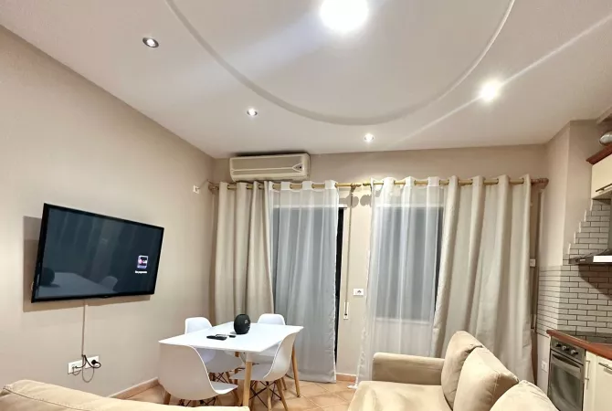 Shtepi me qera 2+1 ne Tirane - 800 Euro
