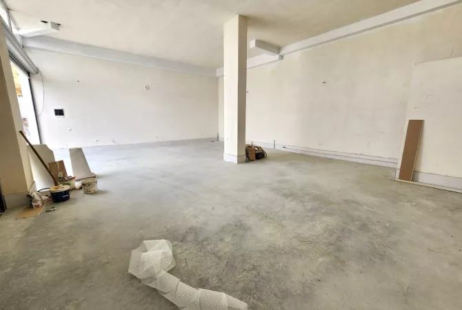 Ambient biznesi me qera 1+1 ne Tirane - 680 Euro