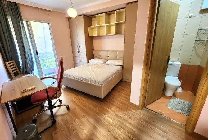 Shtepi me qera 2+1 ne Tirane - 700 Euro