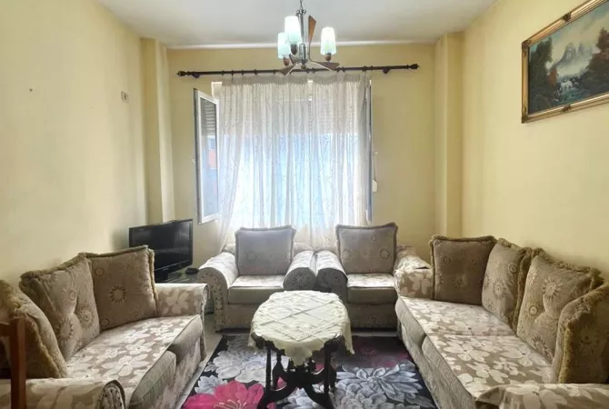 Shtepi me qera 2+1 ne Tirane - 500 Euro